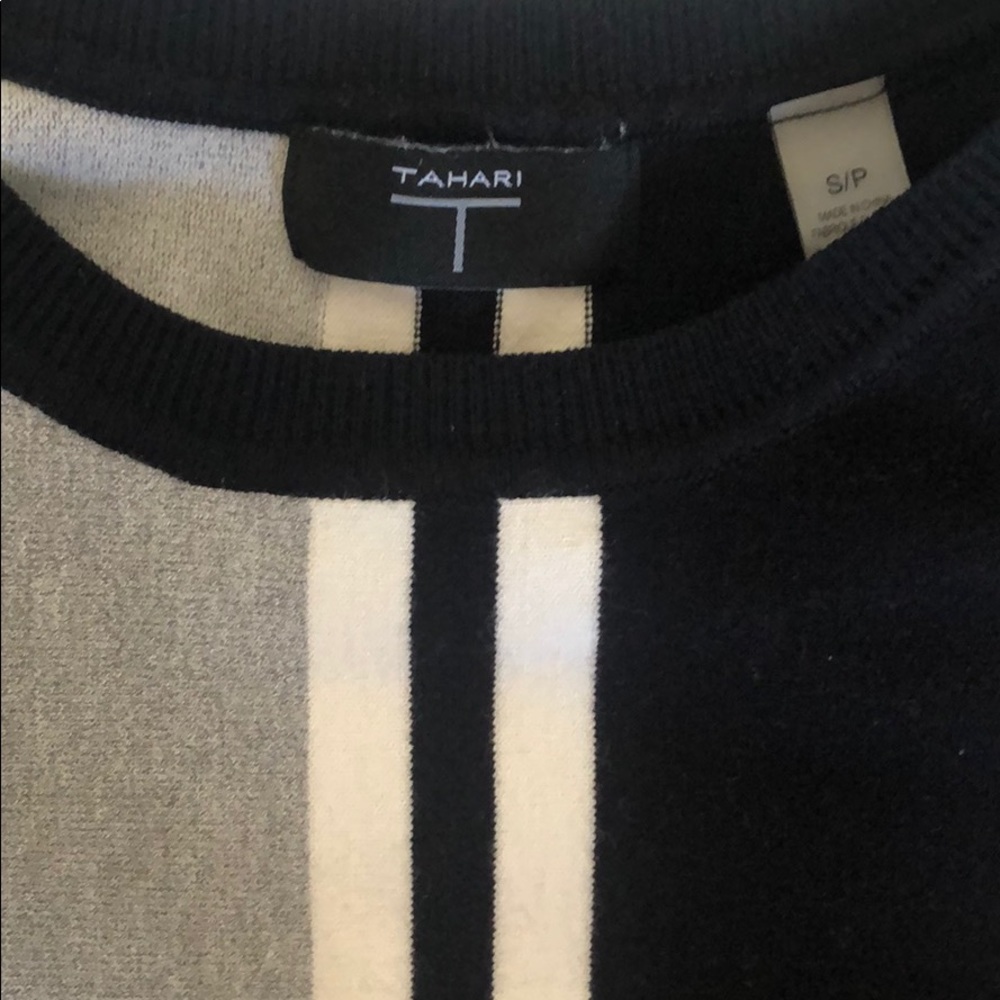 Sweater - Picture 2 of 4